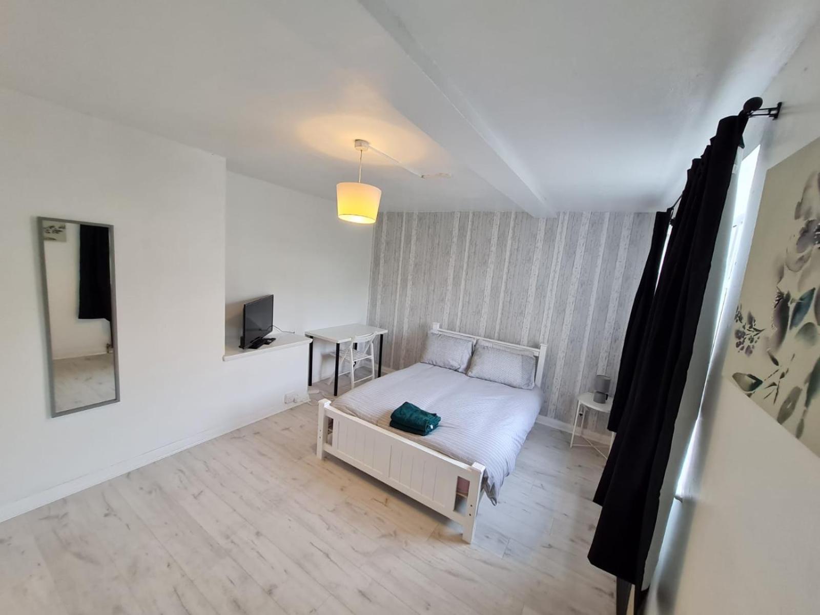 London E2 Rooms Exterior photo