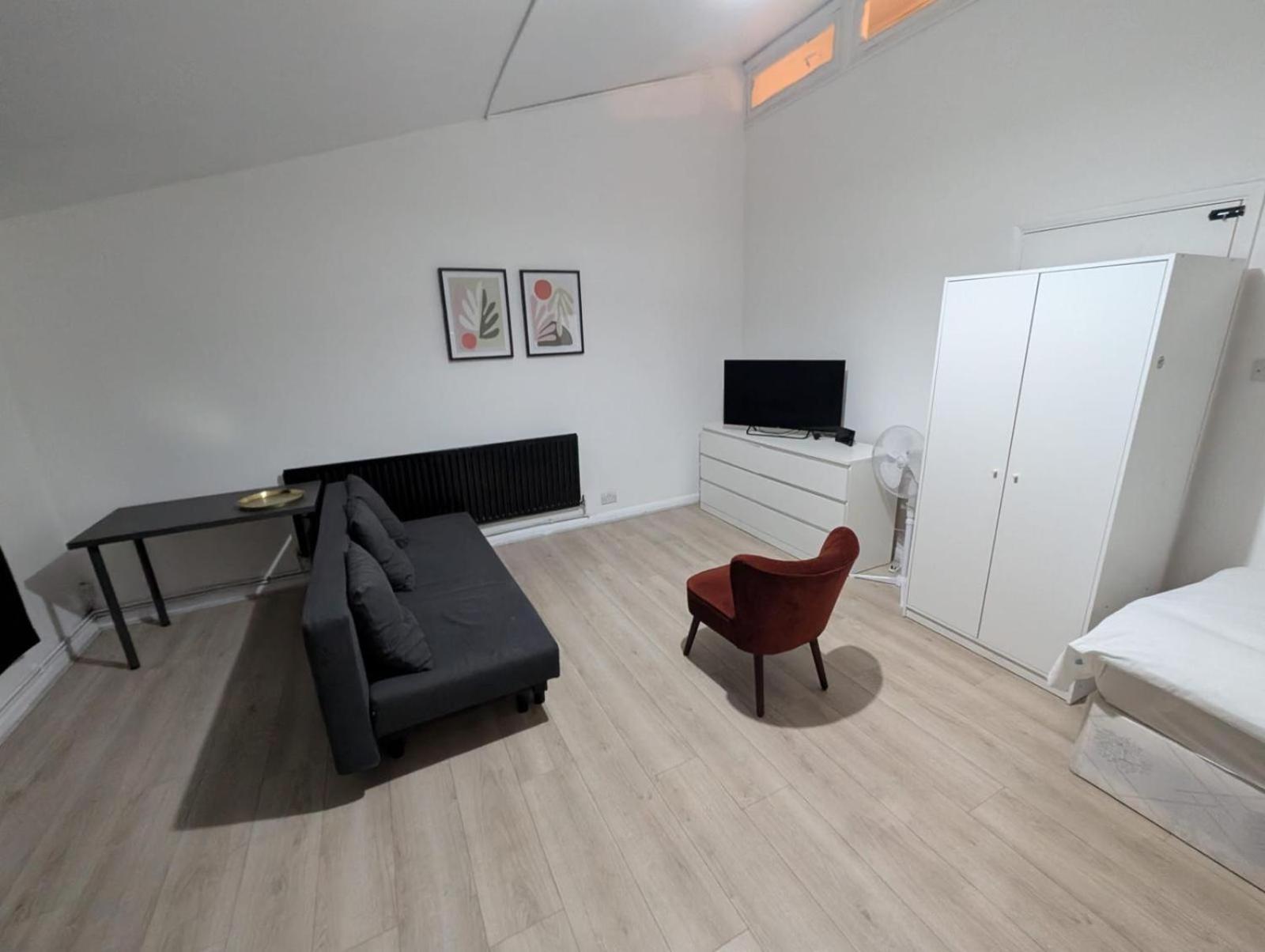 London E2 Rooms Exterior photo
