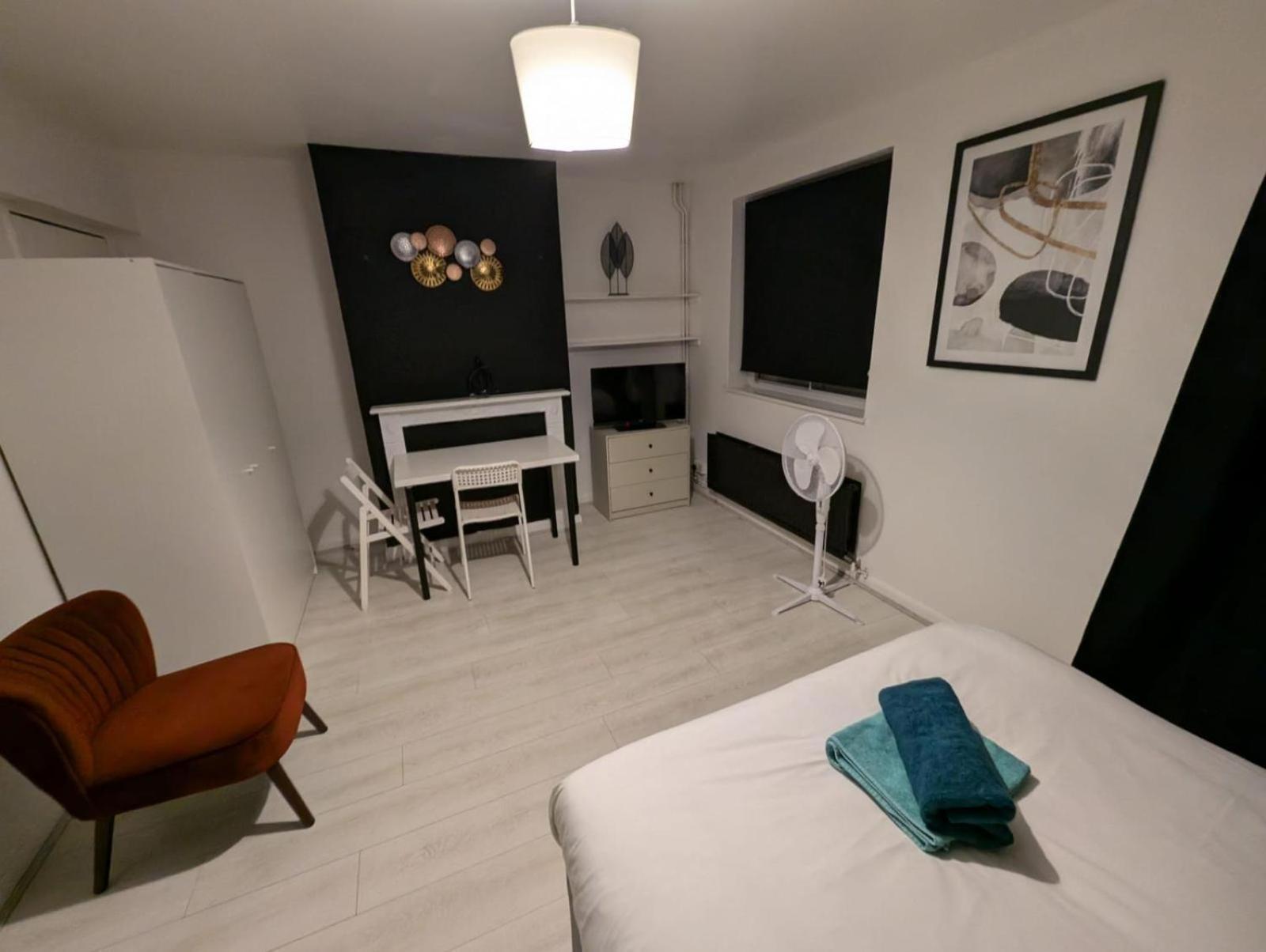 London E2 Rooms Exterior photo