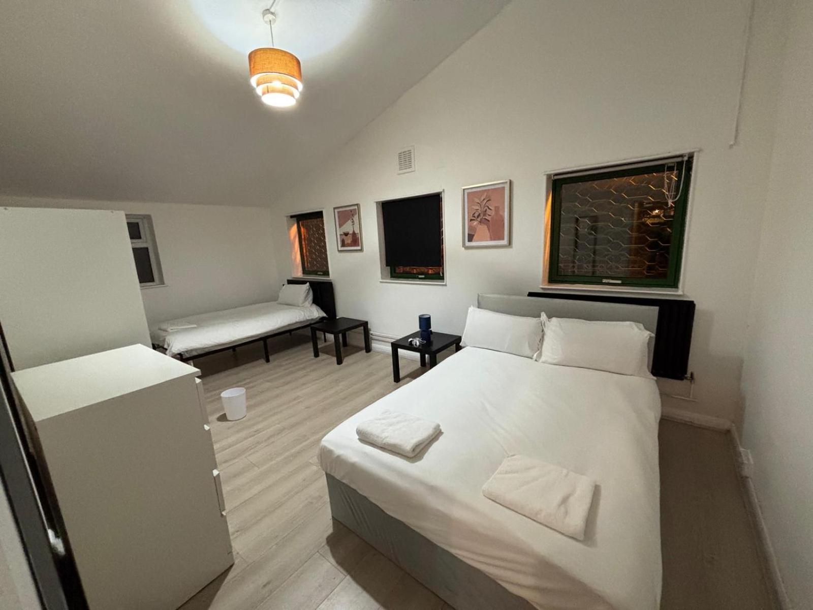 London E2 Rooms Exterior photo